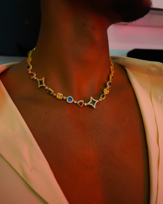 Collier travaillé